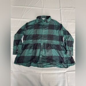 AE Medium Soft Green Plaid Ruffled Flannel Blouse